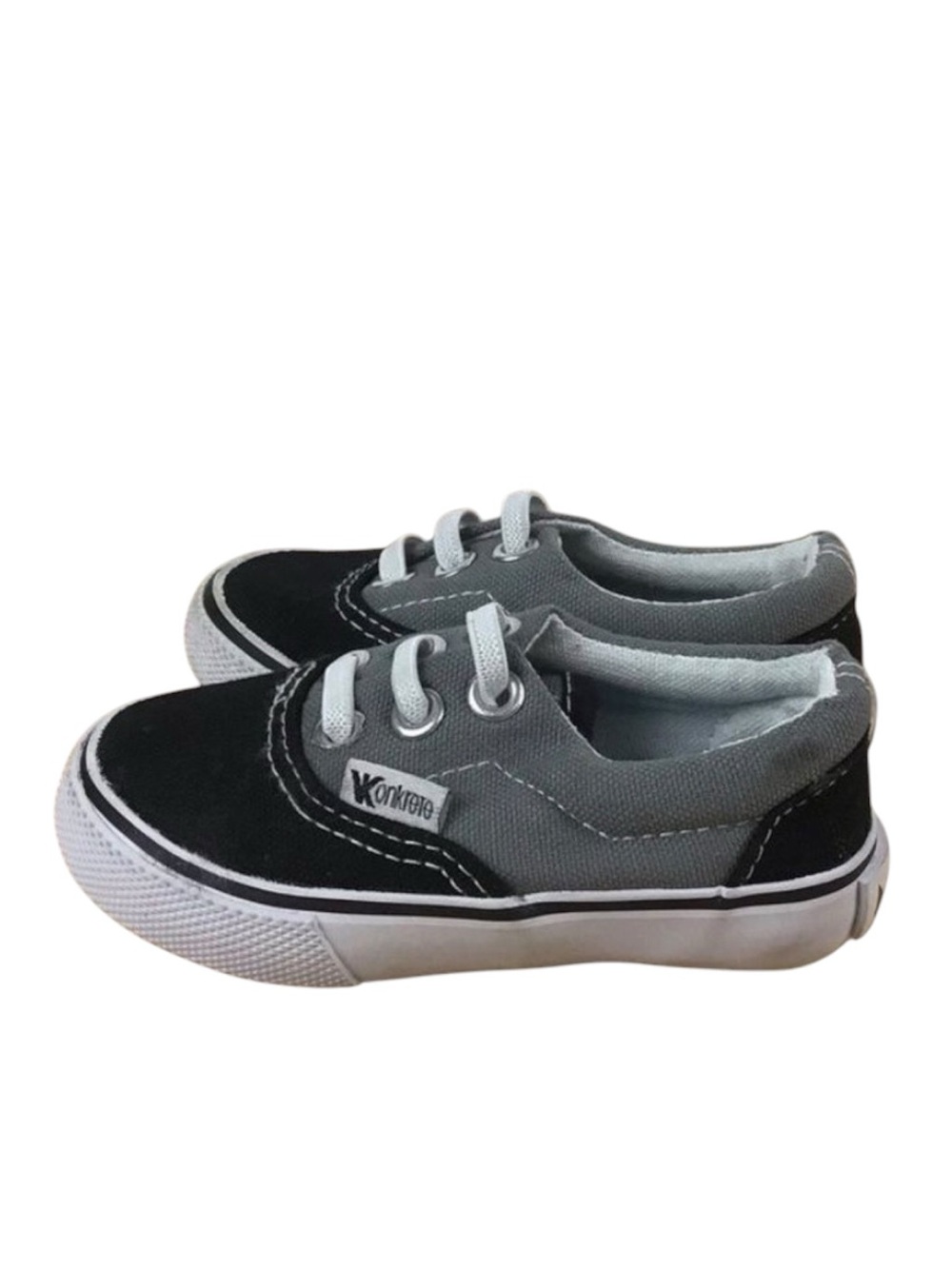 Konkrete skateboarder baby shoes size 4